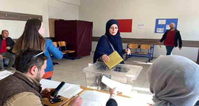 Erzincan’da oy verme işlemi sabah erken saatlerde başladı