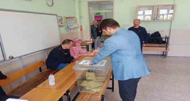 Manisalılar sandık başında
