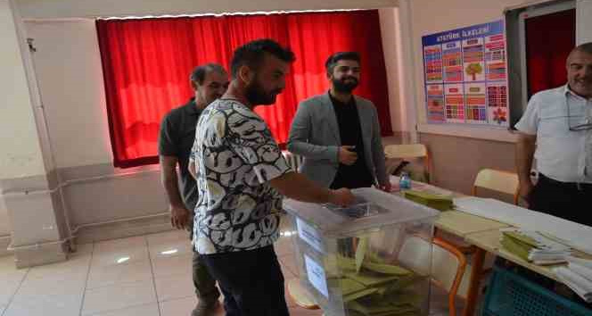 Didimliler sandığa koştu