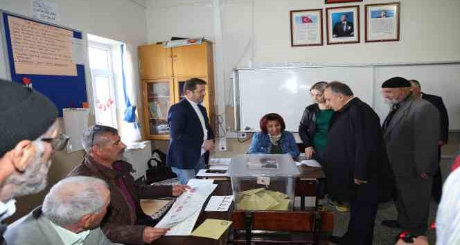 Başkan Yalçın: “Yerli ve milli idare olsun”