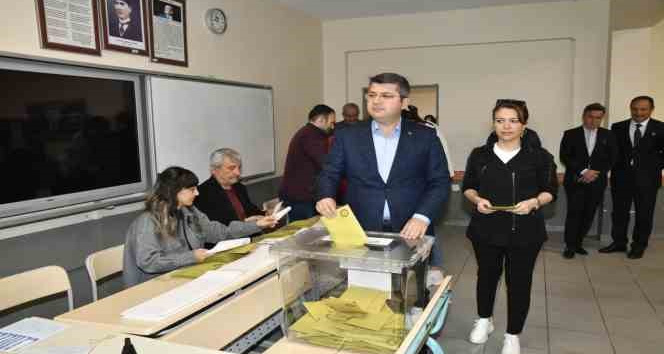 Edirne’de oy verme işlemi sürüyor