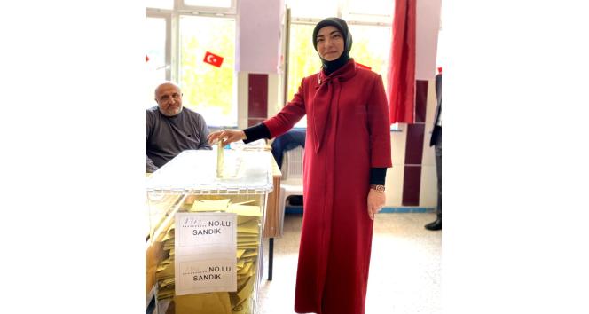 Esra Özbek Balcı oyunu kullandı