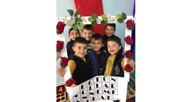 Miniklerden Anneler Günü etkinliği
