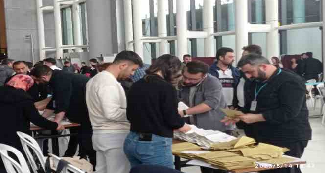 İstanbul Havalimanı’nda oy sayımı başladı