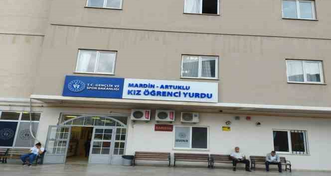 Mardin’de KYK yurdunda kalan depremzedeler: "Allah, devletimizden razı olsun, depremi unutturdular bize"