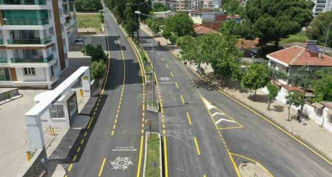 Aydın Büyükşehir Belediyesi Nazilli 75. Yıl Bulvarı’nı yeniledi