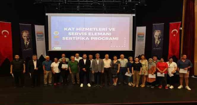 Turizm ara eleman kursiyerleri sertifika aldı