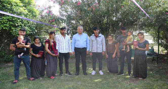 Başkan Tarhan, 5 çiftin nikahını kıydı