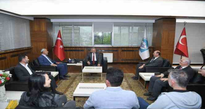 Muhtarlardan Başkan Büyükkılıç’a ücretsiz kombi teşekkürü