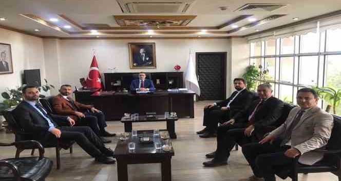 Burhaniye Uygulamalı Bilimler Fakültesi dekanı Kaymakam İlyas Memiş’e ziyarette bulundu