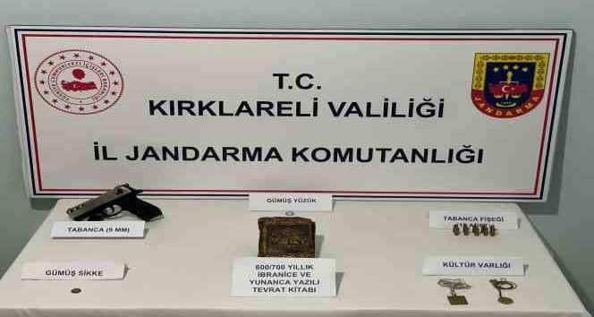 Kırklareli’nde 7 asırlık İbranice ve Yunanca el yazmalı Tevrat ele geçirildi
