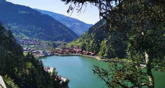 Uzungöl çamurdan arındı, eski görünümüne yeniden kavuştu