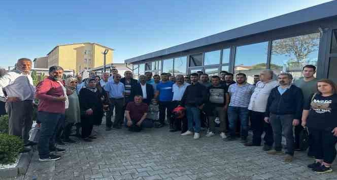 Adıyaman’da kurulan Balıkesir Çarşısı’ndaki dükkanlar depremzedelere teslim edildi