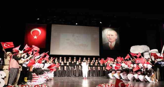 Kocaeli’de tarihi figürlerin de yer aldığı orotoryo gösterisi