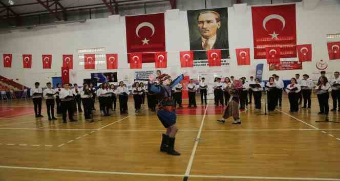 En özel günde en özel gösteriler