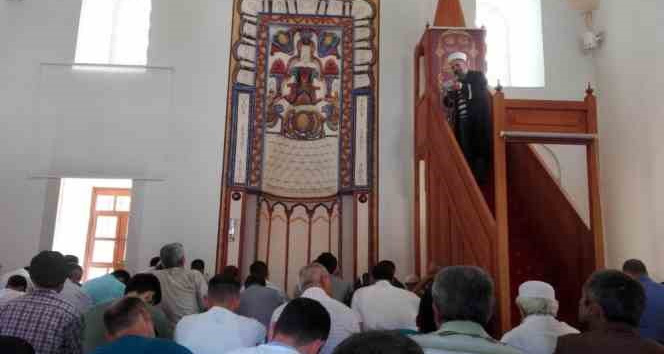 Diyanet Cuma hutbesinde gençliğin önemine dikkat çekti