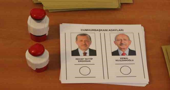 Cumhurbaşkanı 2. tur seçimi için gümrük kapılarında oy kullanma başladı