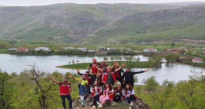 Bingöl’de ‘19 Mayıs Ruhuyla 19 Kilometre Doğada Yürüyorum’ etkinliği