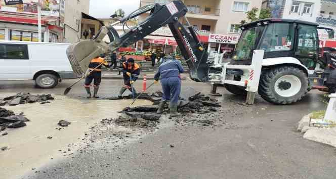 Hakkari belediyesinde yağmur mesaisi