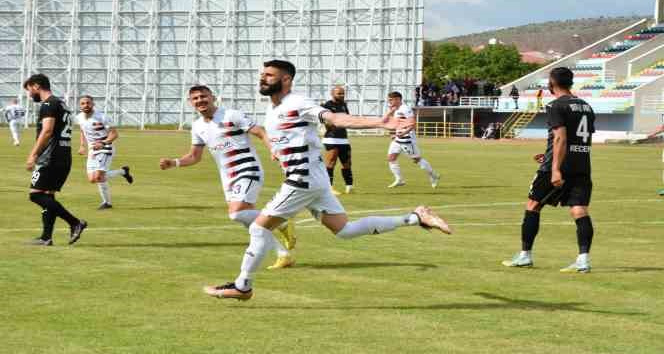68 Aksaray Belediyespor, 20 yıl aradan sonra 2. Lig’e yükseldi