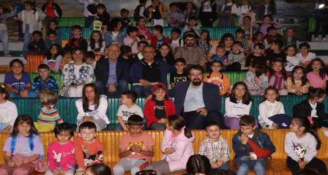 Çocuklar hem eğlendi hem suyun önemi hakkında bilgilendi