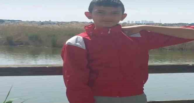 Ankara’da bıçaklanarak öldürülen 13 yaşındaki çocuk son yolculuğuna uğurlandı