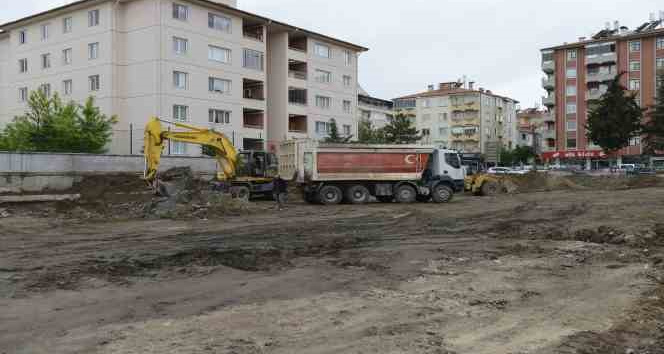 İstiklal Mahallesi yeraltı otoparkı için çalışmalar başladı