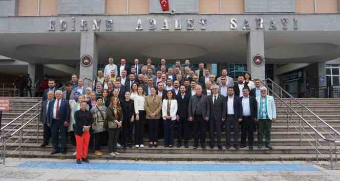 Edirne milletvekilleri mazbatalarını düzenlenen törenle aldı