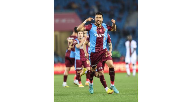 Spor Toto Süper Lig: Trabzonspor: 3 - Fatih Karagümrük: 1 (İlk yarı)