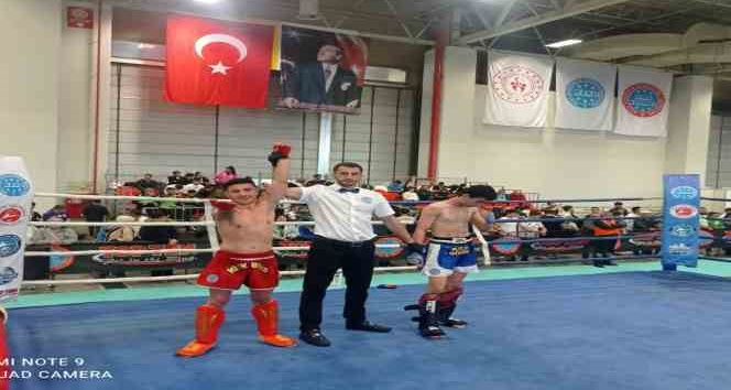 Tatvanlı sporculardan “Kickboks” başarısı