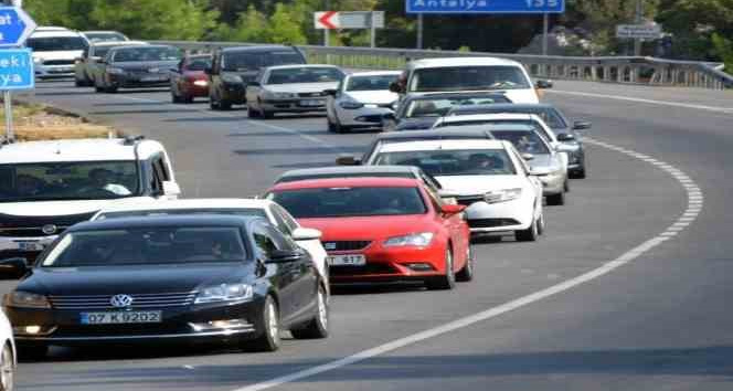 Antalya’da motorlu kara taşıtları sayısı 1 milyon 361 bin 279 oldu