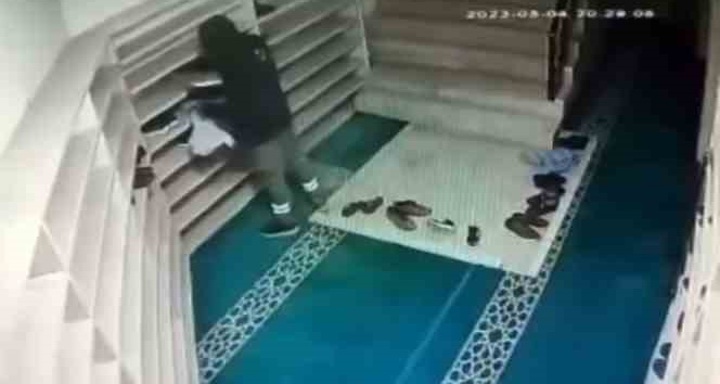 Camide hırsızlık yapan şahıs güvenlik kameralarına yakalandı