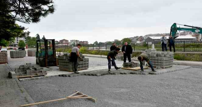 Alaplı’da kilit parke çalışmaları başladı