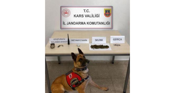 Kars’ta jandarmadan uyuşturucuya geçit yok