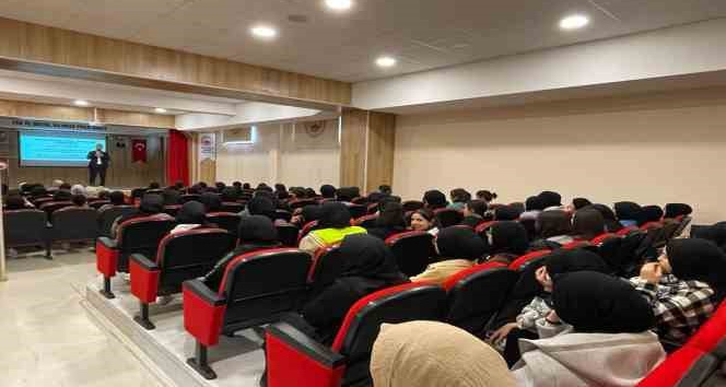 İmam Hatip Lisesi öğrencilerine Hz. Muhammed’in mirası anlatıldı