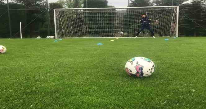 Altay Bayındır, saha çalışmalarına başladı