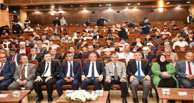 Karaman’da “Genç Muhafızlar” hafızlık yarışmasının bölge finali yapıldı