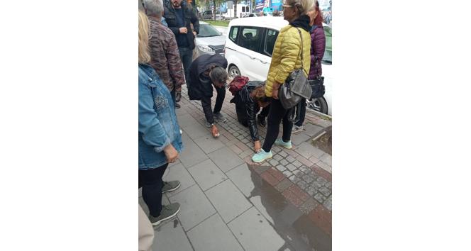 CHP’liler tarafından Türk parasının parçalanıp yere atıldığı iddiası