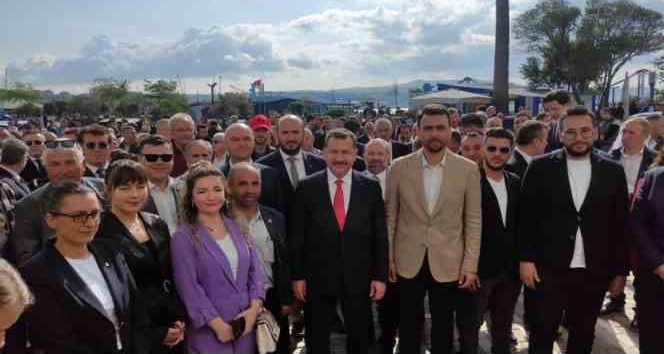Bandırma’ya Büyükşehir Hizmet Binası hizmete girdi