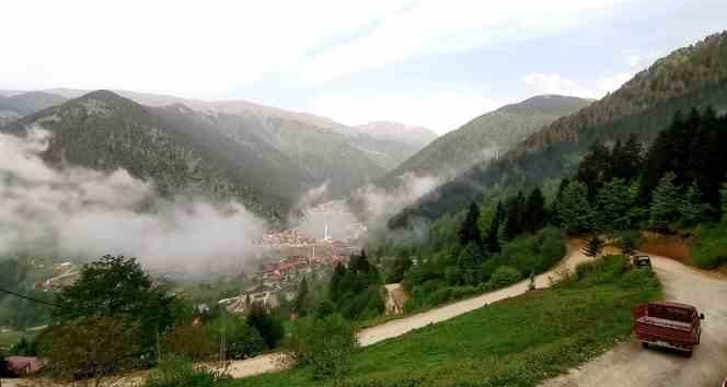 Uzungöl’de bulutların dansı time lapse yöntemi ile böyle görüntülendi
