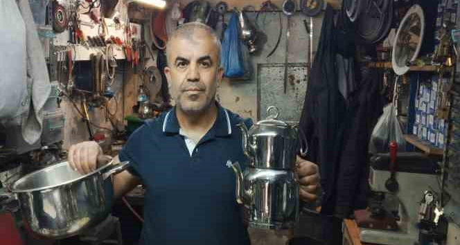 Tarihi çarşının tek hırdavatçısı çırak bulamıyor