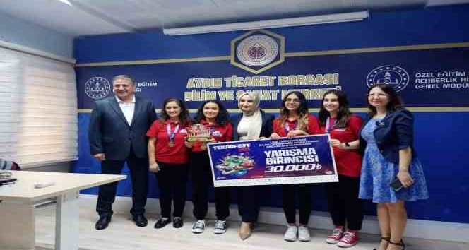 Efeler Kaymakamı Arıkan, Teknofest birincisi öğrencilerle bir araya geldi