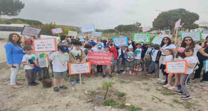 Depremde yaşamını yitiren 98 can Çeşme’de yaşayacak