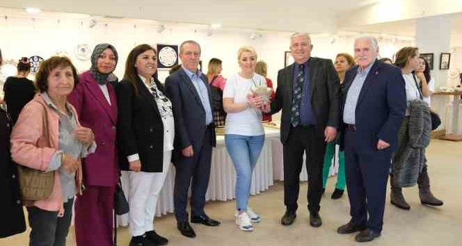 “Dünden Bugüne Kaşiden Çiniye’’ sergisi Büyükçekmece’de açıldı