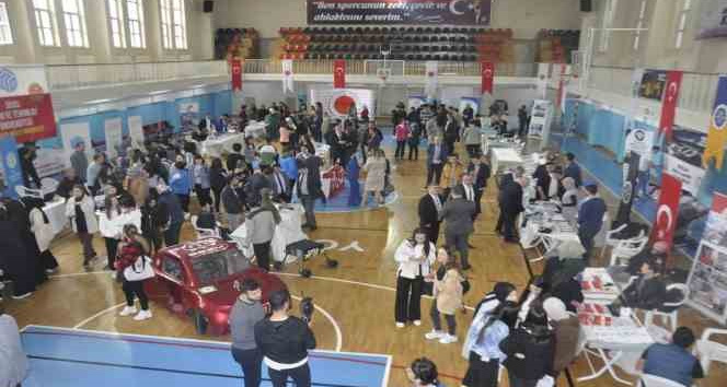 Yozgat’ta 16 üniversite görücüye çıktı