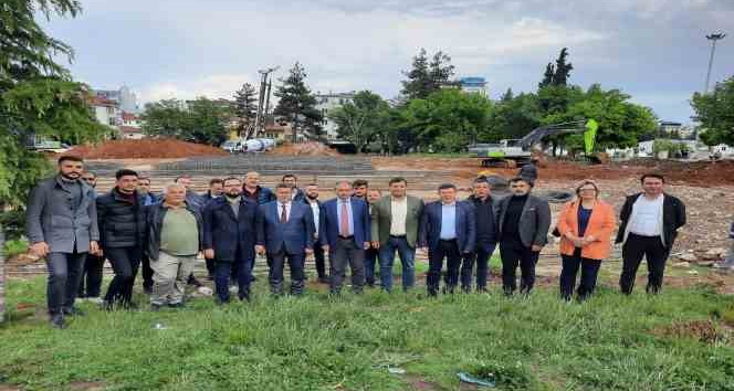 Uşak Millet Bahçesinde çalışmalar devam ediyor
