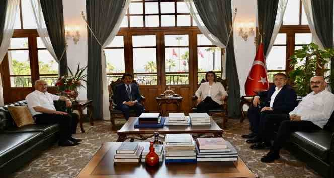 Vali Becel ve Başkan Savran Hatay’da