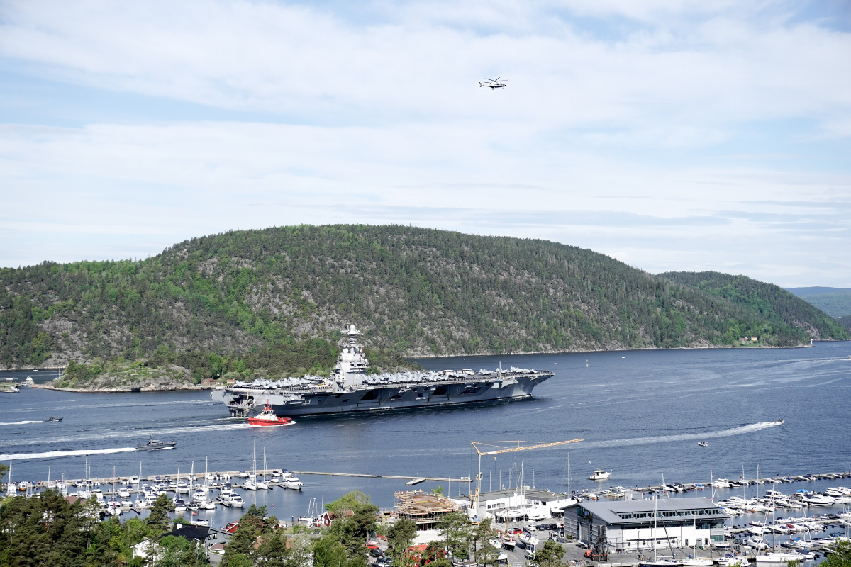 ABD&#039;nin uçak gemisi NATO üyesi Norveç’te