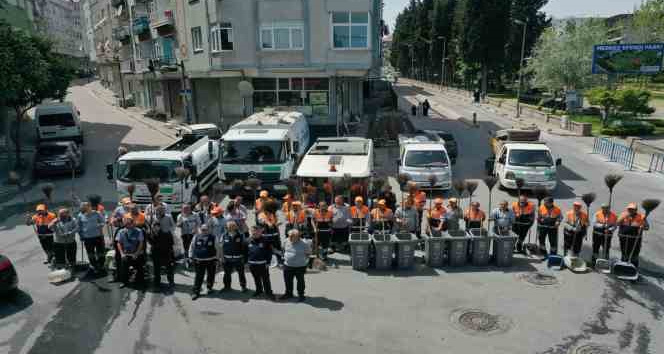 Zeytinburnu’nda bahar temizliği devam ediyor