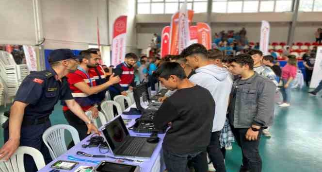 Jandarma, Robofest Kodlama Festivali’ne katıldı